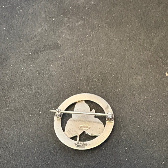 Sterling Silver and Green Enamel  Trillium Brooch - Picture 5 of 6